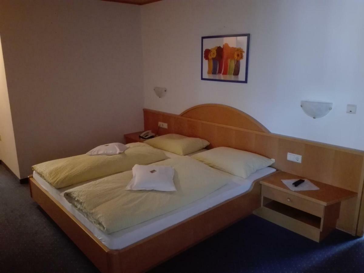 Hotel Haselried 蒂鲁罗 外观 照片